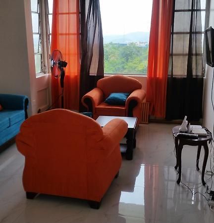Malia'S New Kgn Apartment คิงส์ตัน ภายนอก รูปภาพ