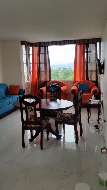 Malia'S New Kgn Apartment คิงส์ตัน ภายนอก รูปภาพ