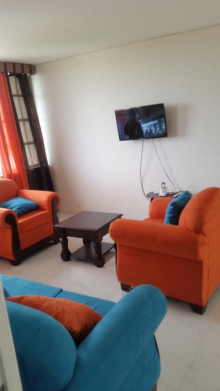 Malia'S New Kgn Apartment คิงส์ตัน ภายนอก รูปภาพ
